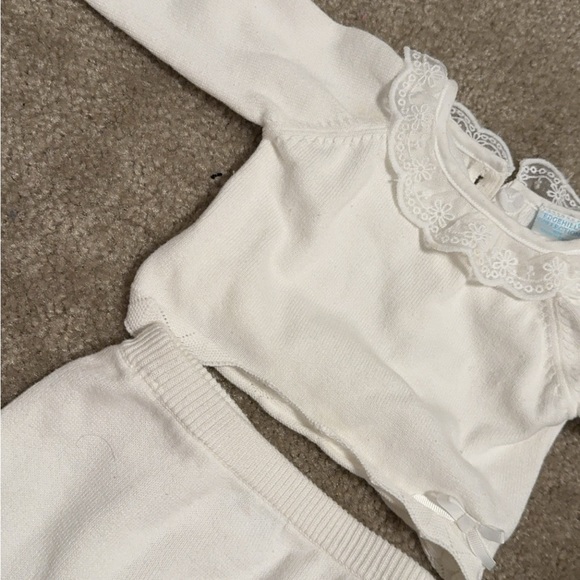 Dillards bundle of baby clothes - Picture 4 of 8